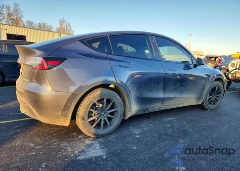 2020 Tesla Model Y z USA, uszkodzony, nr VIN 5YJYGDEEXLF055121